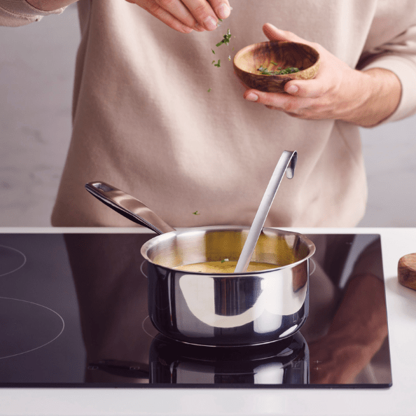 Maestro Saucepan with Lid — 1.7 QT.
